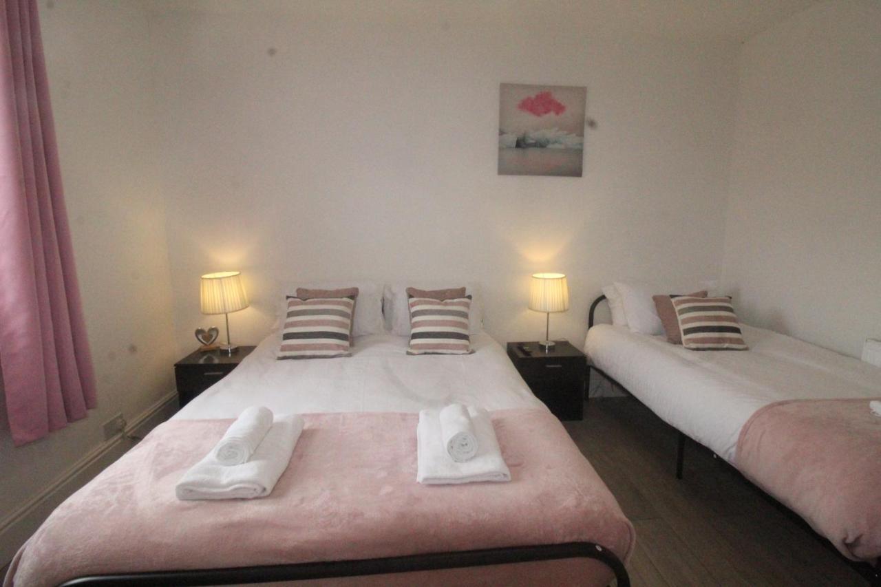 Dinnington House Dinnington By Smart Corporate Stays ภายนอก รูปภาพ