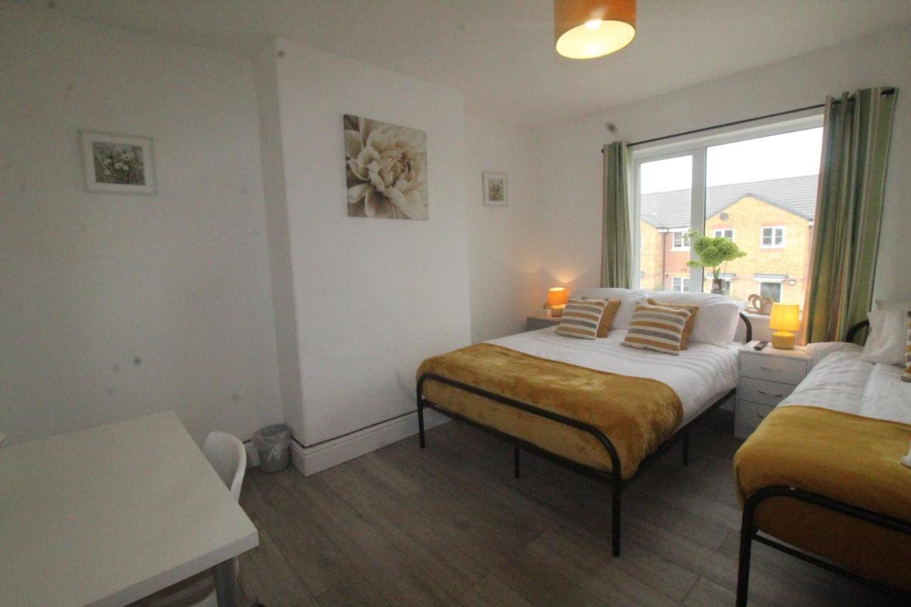 Dinnington House Dinnington By Smart Corporate Stays ภายนอก รูปภาพ